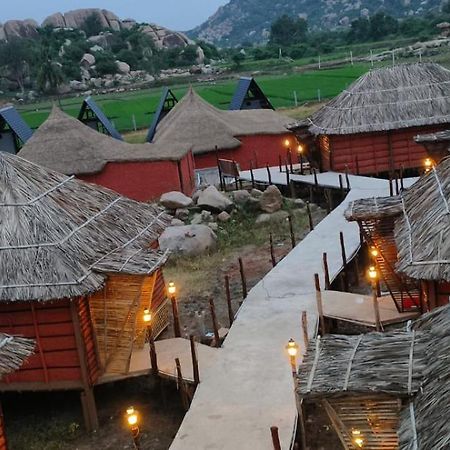 Golden Chariot Resort Hampi Eksteriør billede